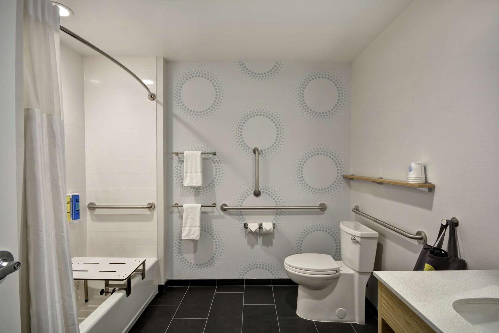 Tru By Hilton Huber Heights Dayton Hotel Buitenkant foto